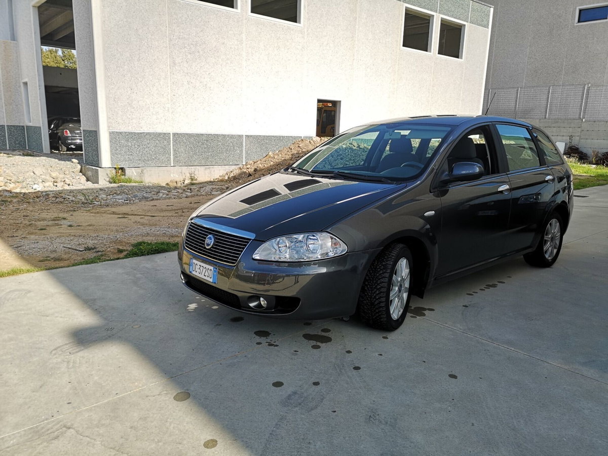 Fiat Croma 1.9 Multijet 16V Dynamic (2)