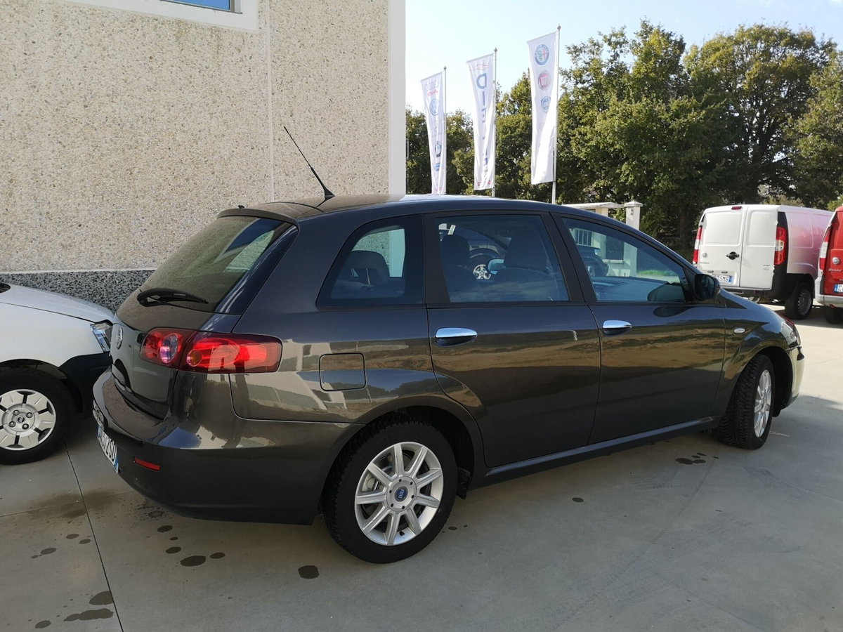 Fiat Croma 1.9 Multijet 16V Dynamic (6)
