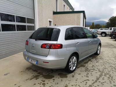 Fiat Croma 1.9 Multijet 16V Emotion (5)