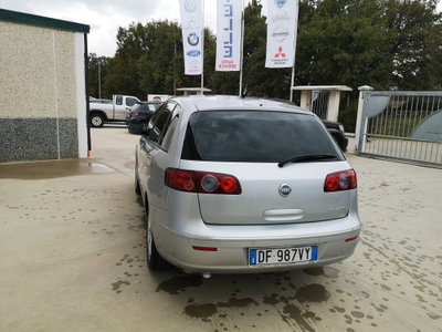 Fiat Croma 1.9 Multijet 16V Emotion (6)