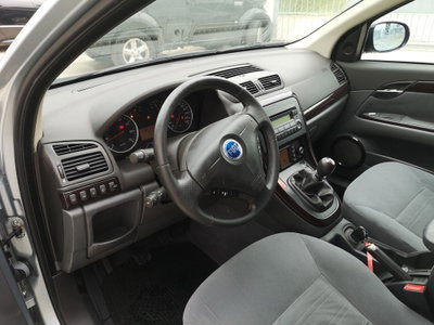 Fiat Croma 1.9 Multijet 16V Emotion (7)