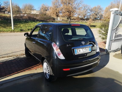 Lancia Ypsilon 1.3 MJT 75 CV Elle (6)