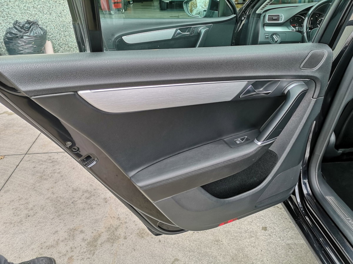 Volkswagen Passat CC CC 2.0 TDI DPF DSG BlueM. Tech. (12)