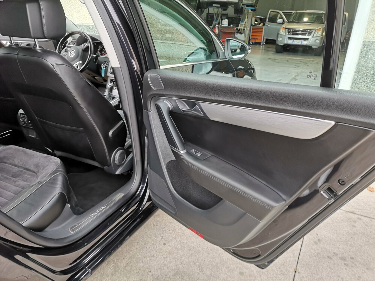 Volkswagen Passat CC CC 2.0 TDI DPF DSG BlueM. Tech. (16)