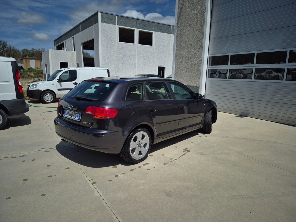 Audi A3 2.0 16V TDI Ambition (5)