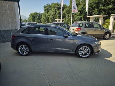 Audi A3 Sportback 2.0 TDI S tronic Ambition (2)