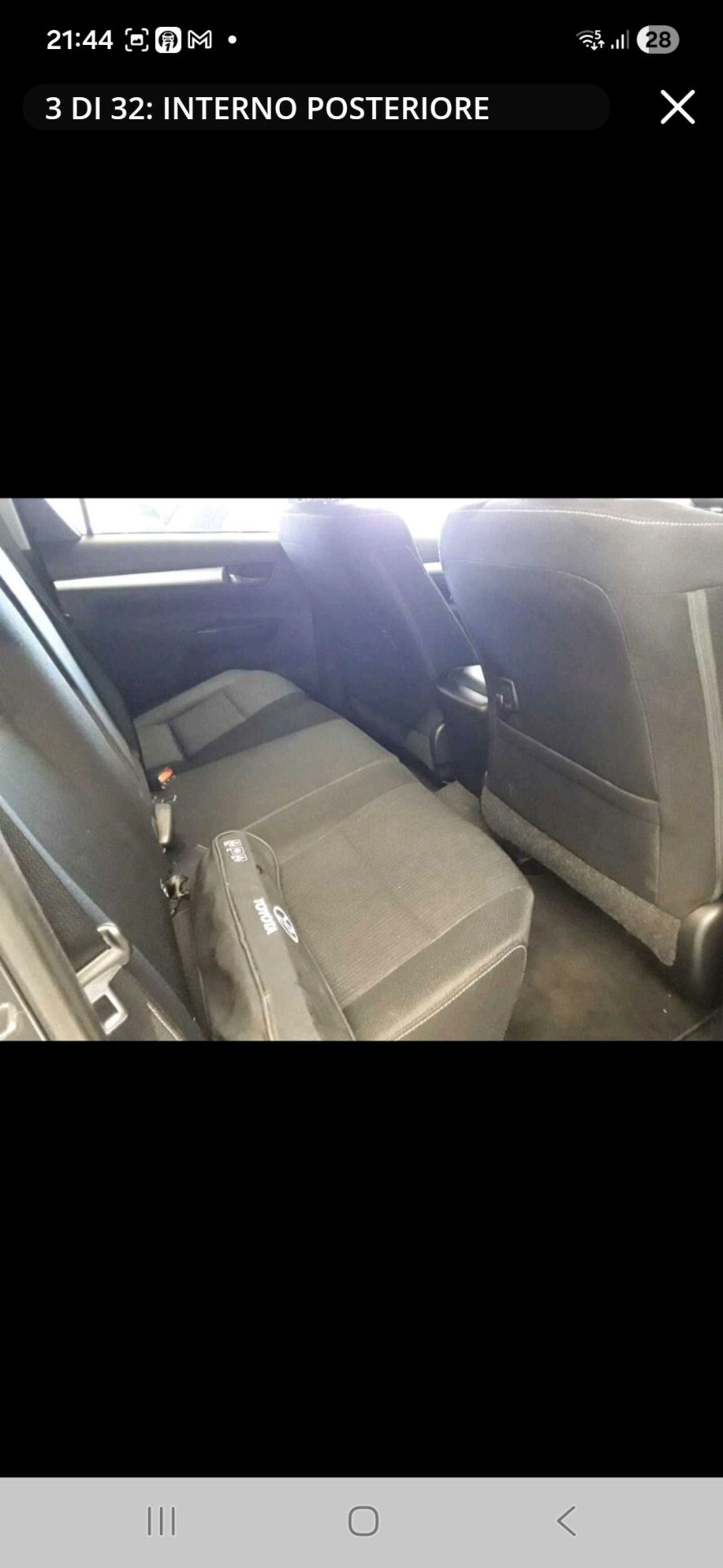 Toyota Hilux 2.D-4D 4WD porte Double Cab Comfort (19)