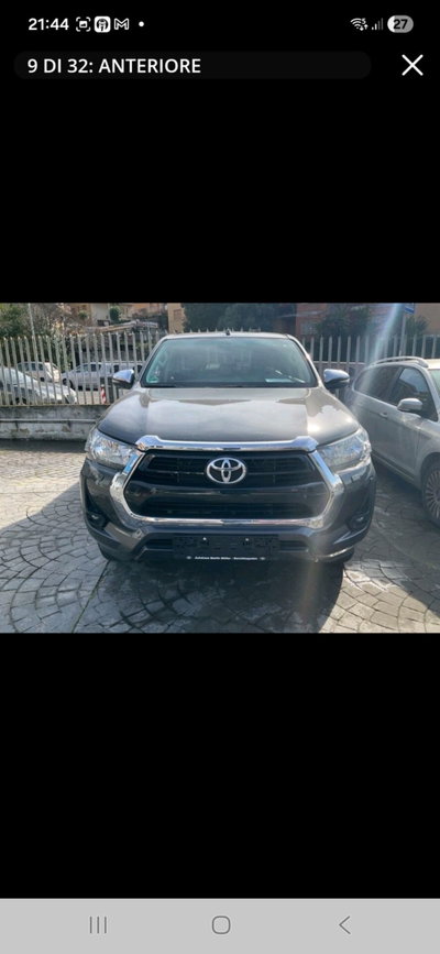 Toyota Hilux 2.D-4D 4WD porte Double Cab Comfort (2)