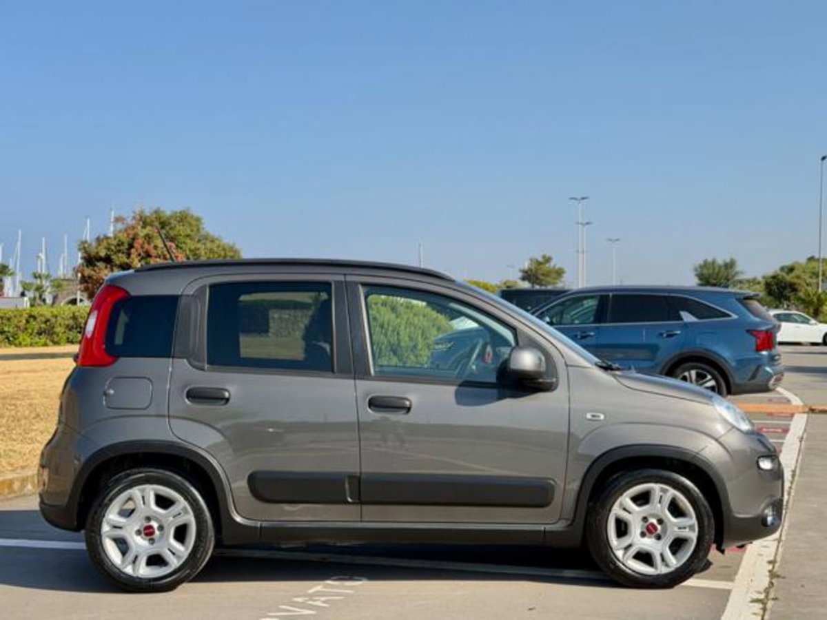 Fiat Panda 1.0 firefly hybrid s&s 70cv 5p.ti (5)