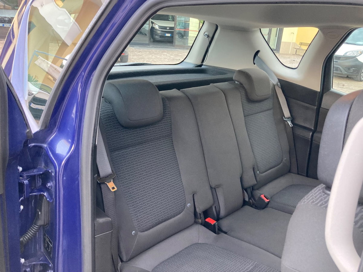 Opel Meriva 1.4 100CV Cosmo (10)