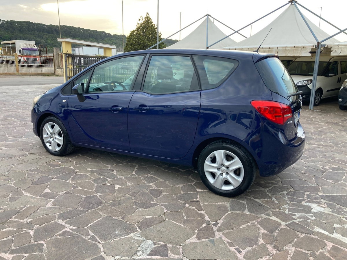 Opel Meriva 1.4 100CV Cosmo (2)