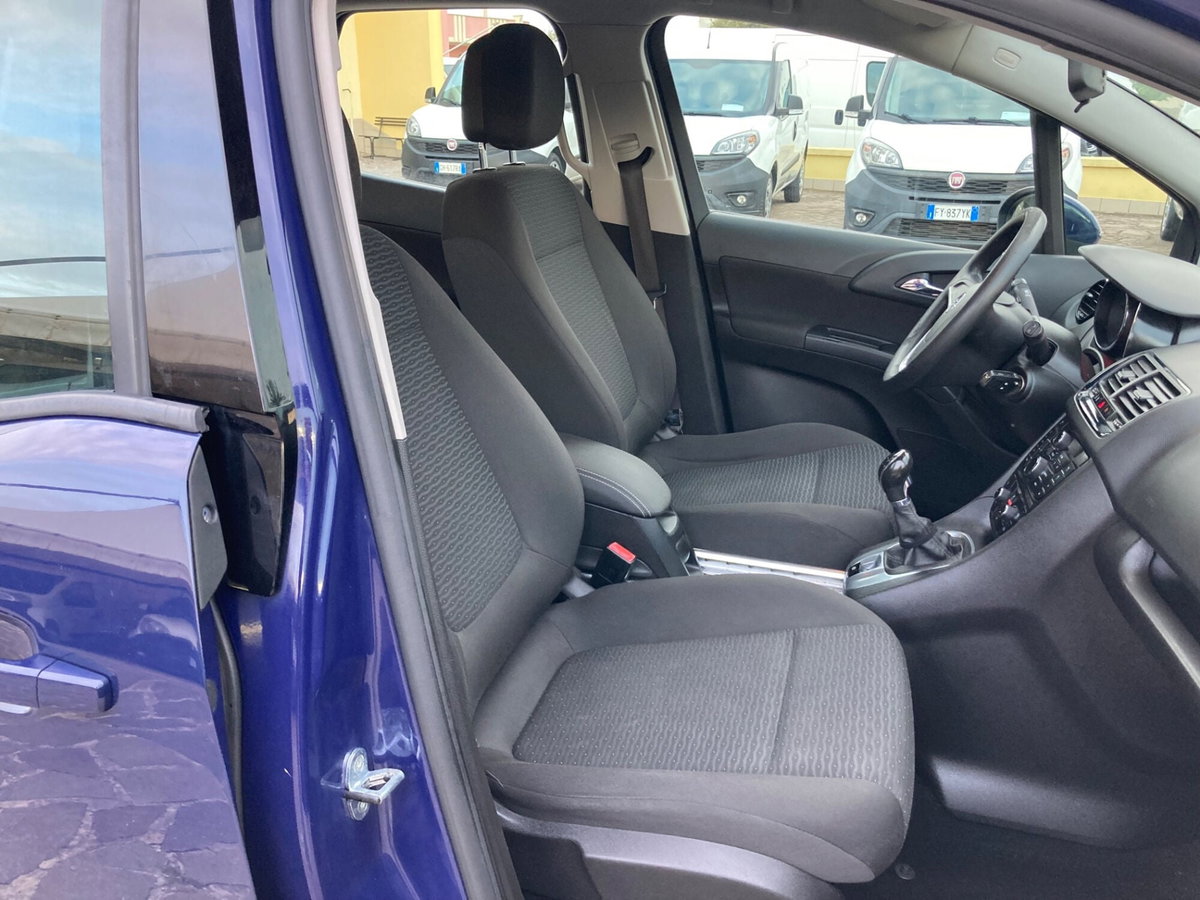 Opel Meriva 1.4 100CV Cosmo (5)