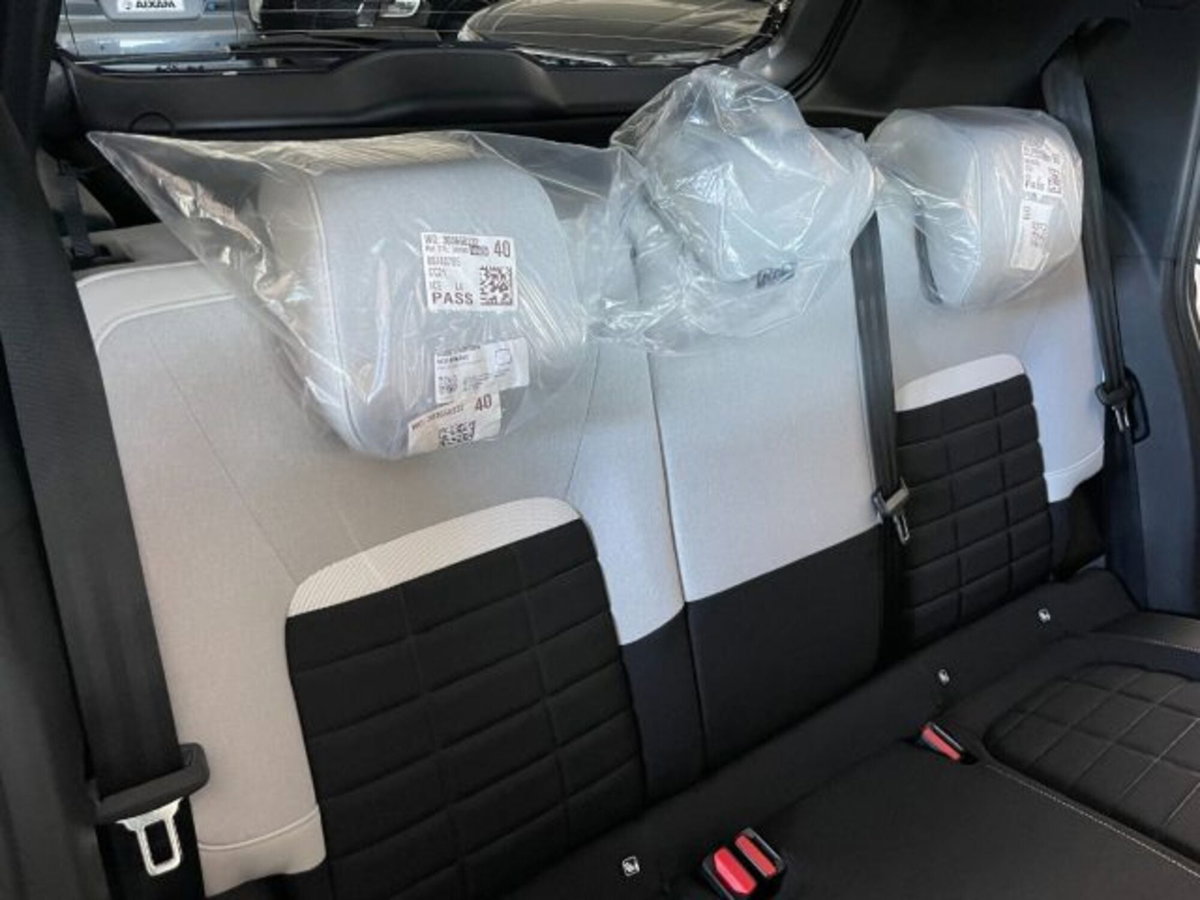 Citroen C3 1.2 puretech turbo Max 100cv s&s (10)