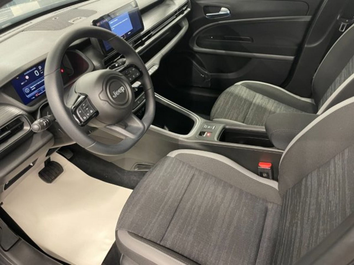Jeep Avenger 1.2 turbo Longitude fwd 100cv (11)
