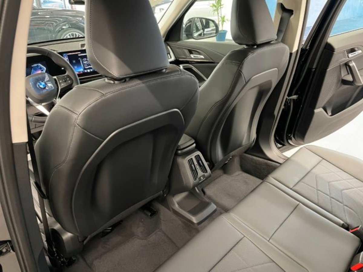 BMW X1 sdrive18d X-Line auto (17)