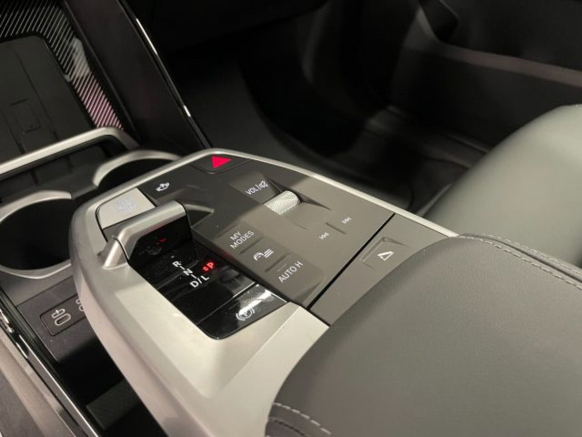 BMW X1 sdrive18d X-Line auto (2)