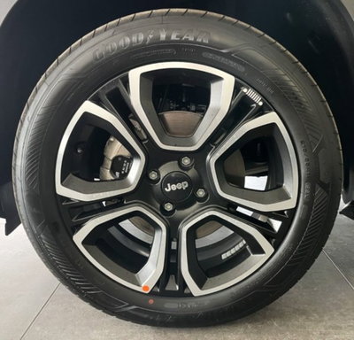 Jeep Avenger 1.2 turbo Summit fwd 100cv (13)