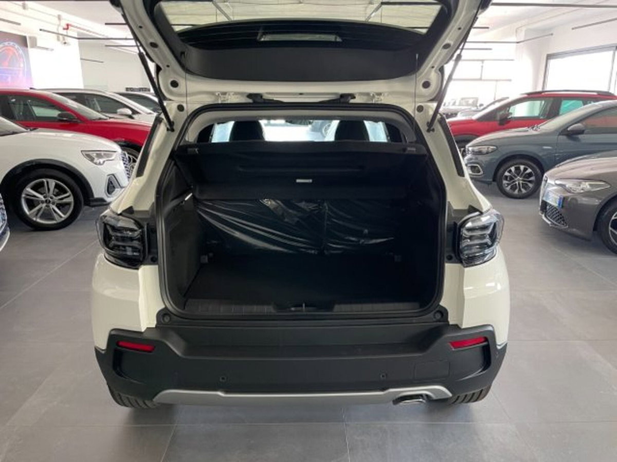 Jeep Avenger 1.2 turbo Summit fwd 100cv (13)