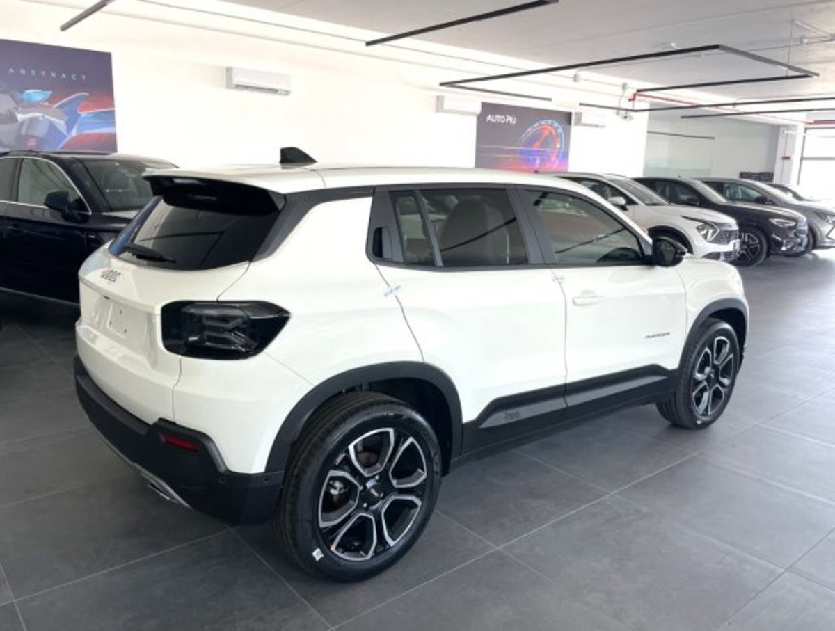 Jeep Avenger 1.2 turbo Summit fwd 100cv (16)