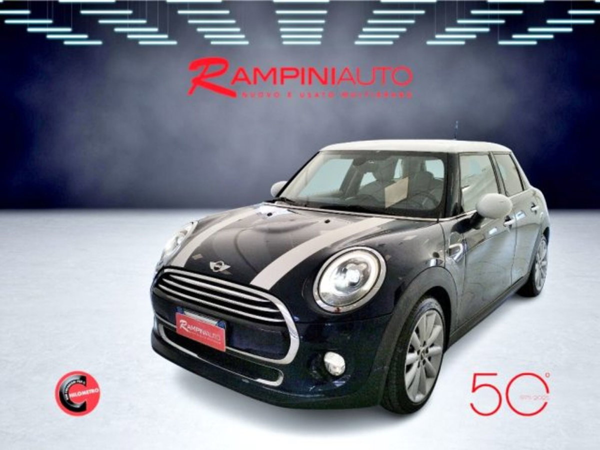 MINI Mini 1.5 Cooper D Boost 5 porte (2)