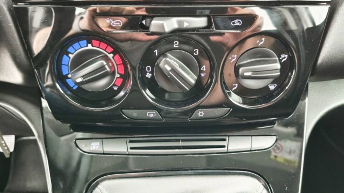 Lancia Ypsilon 1.0 FireFly 5 porte S&S Hybrid Ecochic Gold (12)