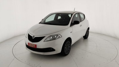 Lancia Ypsilon 1.0 FireFly 5 porte S&S Hybrid Ecochic Gold (3)