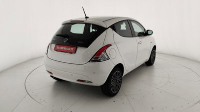 Lancia Ypsilon 1.0 FireFly 5 porte S&S Hybrid Ecochic Gold (7)