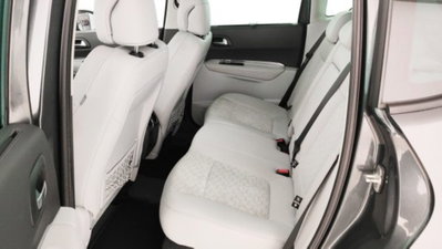 Peugeot 3008 BlueHDi 150 S&S Business (16)