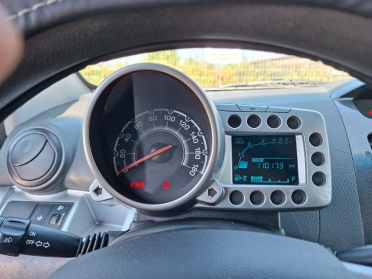 Chevrolet Spark 1.0 LS GPL (10)
