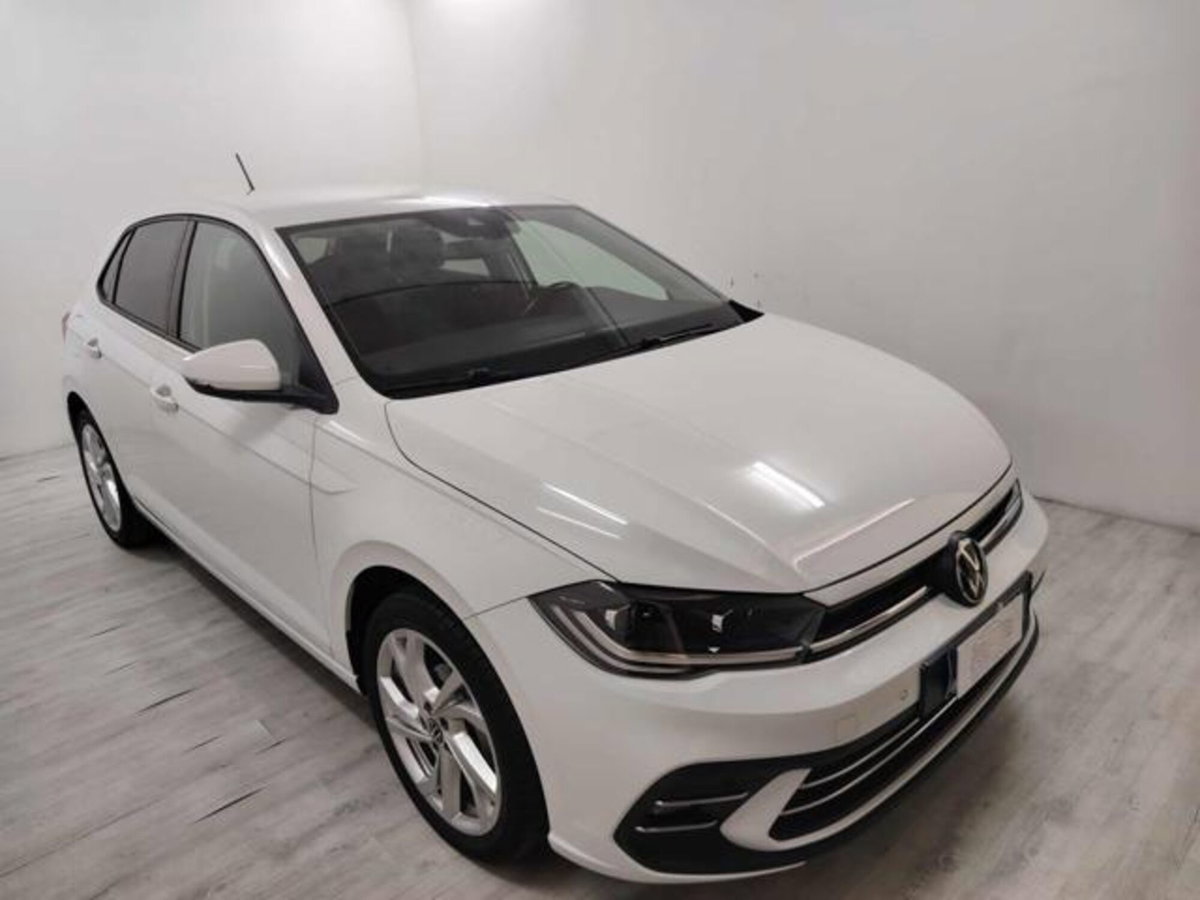 Volkswagen Polo 1.0 tsi Style 95cv (2)