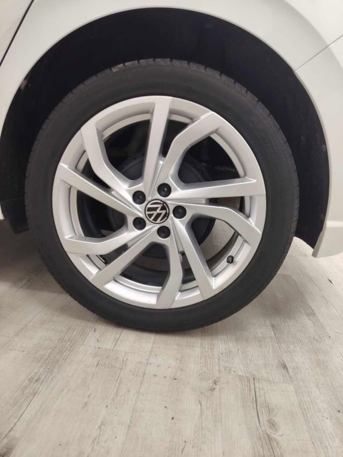 Volkswagen Polo 1.0 tsi Style 95cv (6)