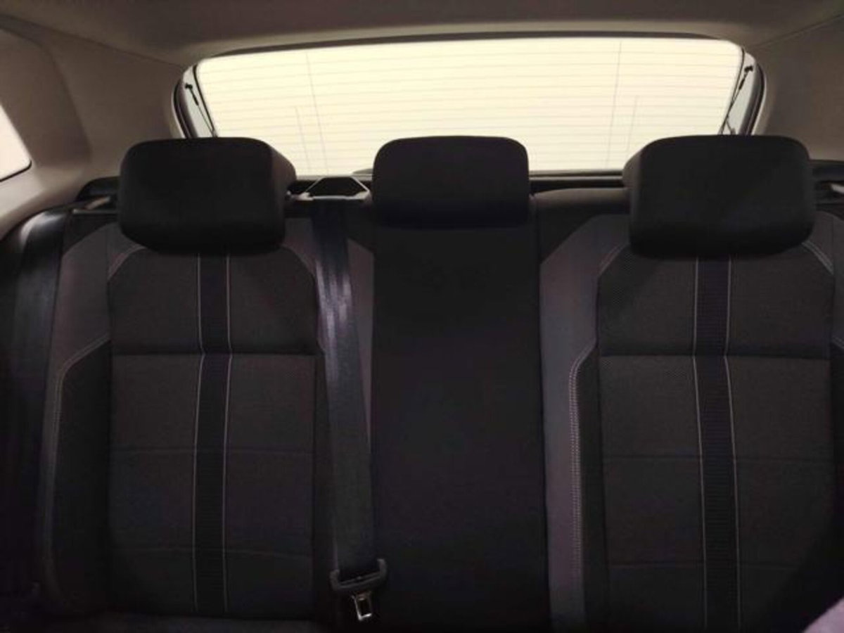 Volkswagen Polo 1.0 tsi Style 95cv (8)