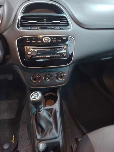 Fiat Punto 1.2 8V 5 porte Lounge (5)