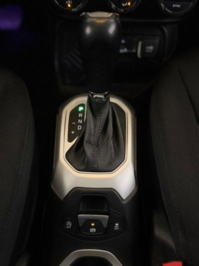 Jeep Renegade 1.6 Mjt DDCT 120 CV Limited (15)