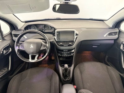 Peugeot 208 82 5 porte Allure (12)