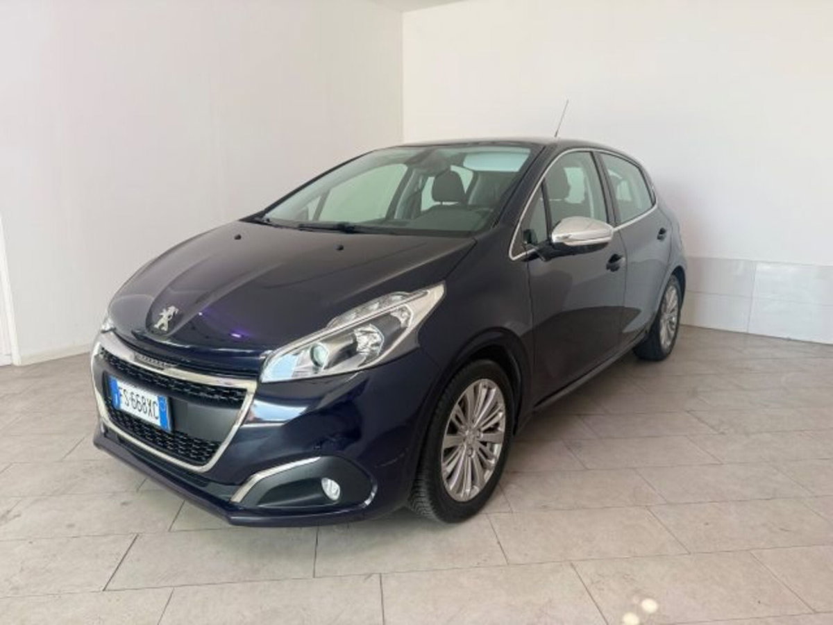 Peugeot 208 82 5 porte Allure (2)