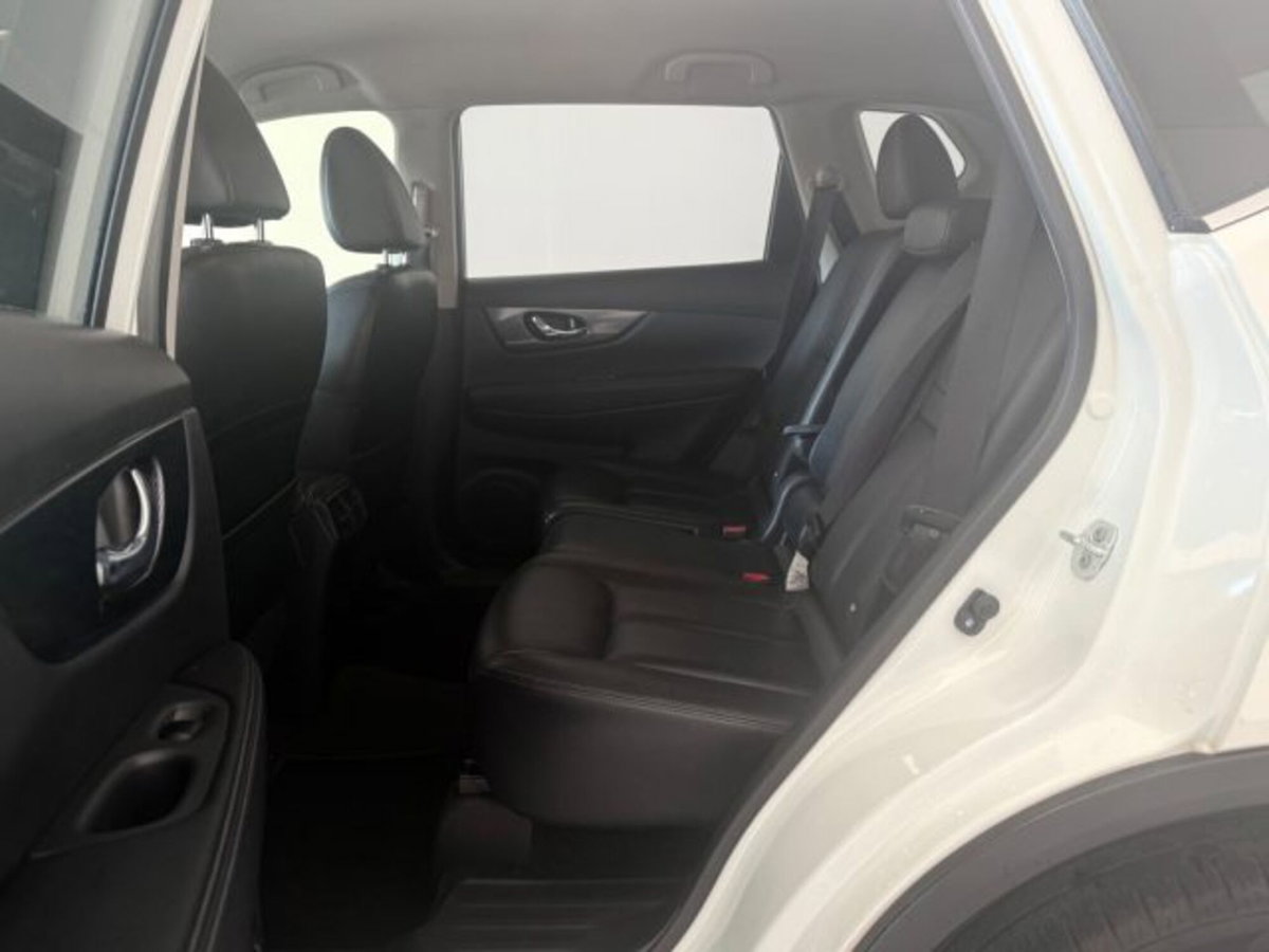 Nissan X-Trail 1.6 dCi 2WD Acenta Premium (11)