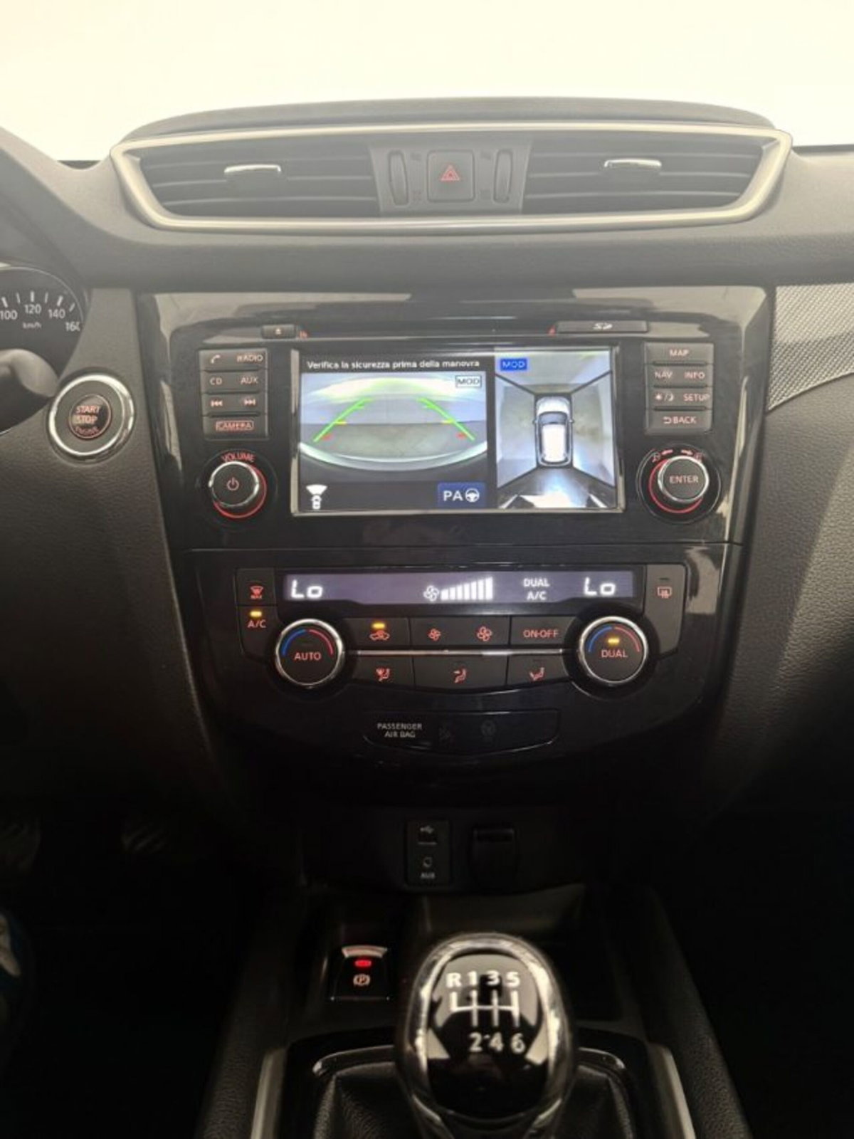 Nissan X-Trail 1.6 dCi 2WD Acenta Premium (20)