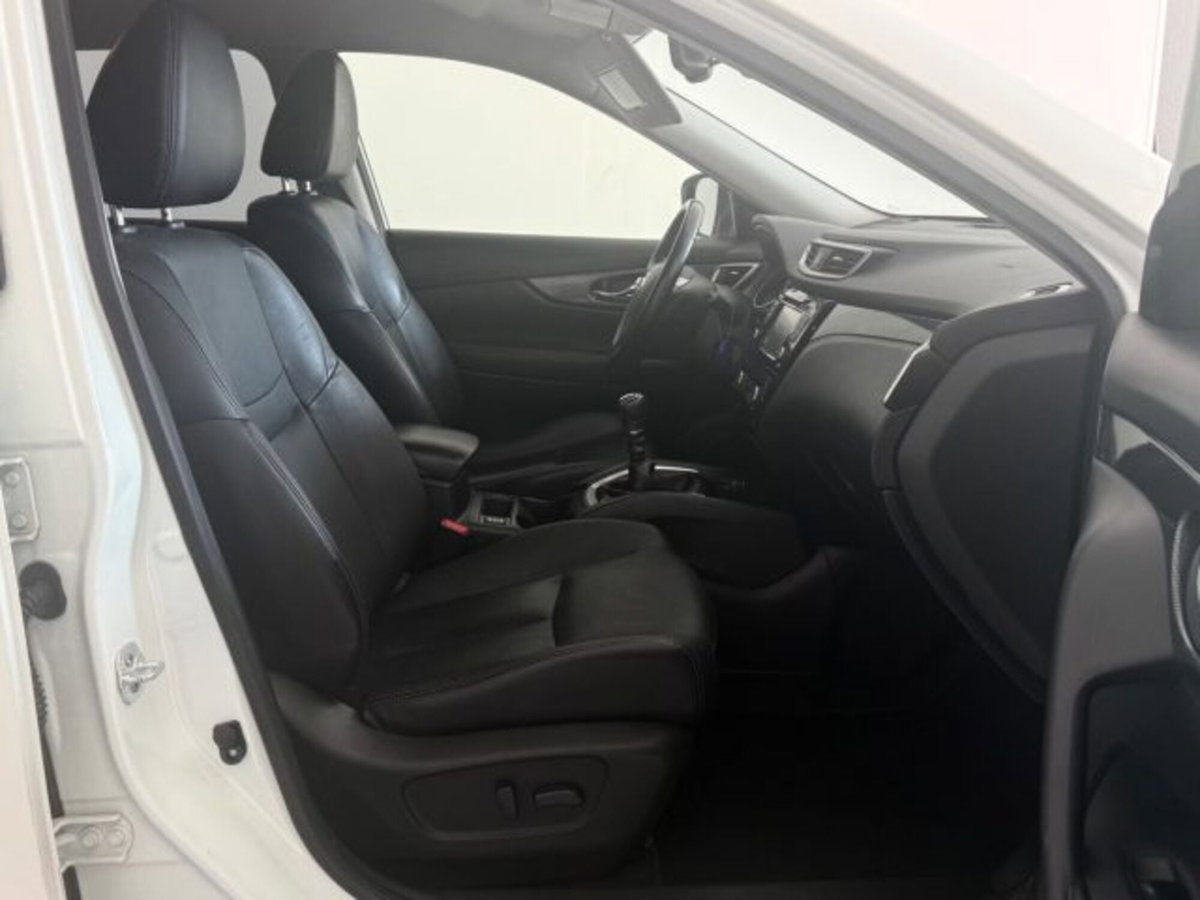 Nissan X-Trail 1.6 dCi 2WD Acenta Premium (8)
