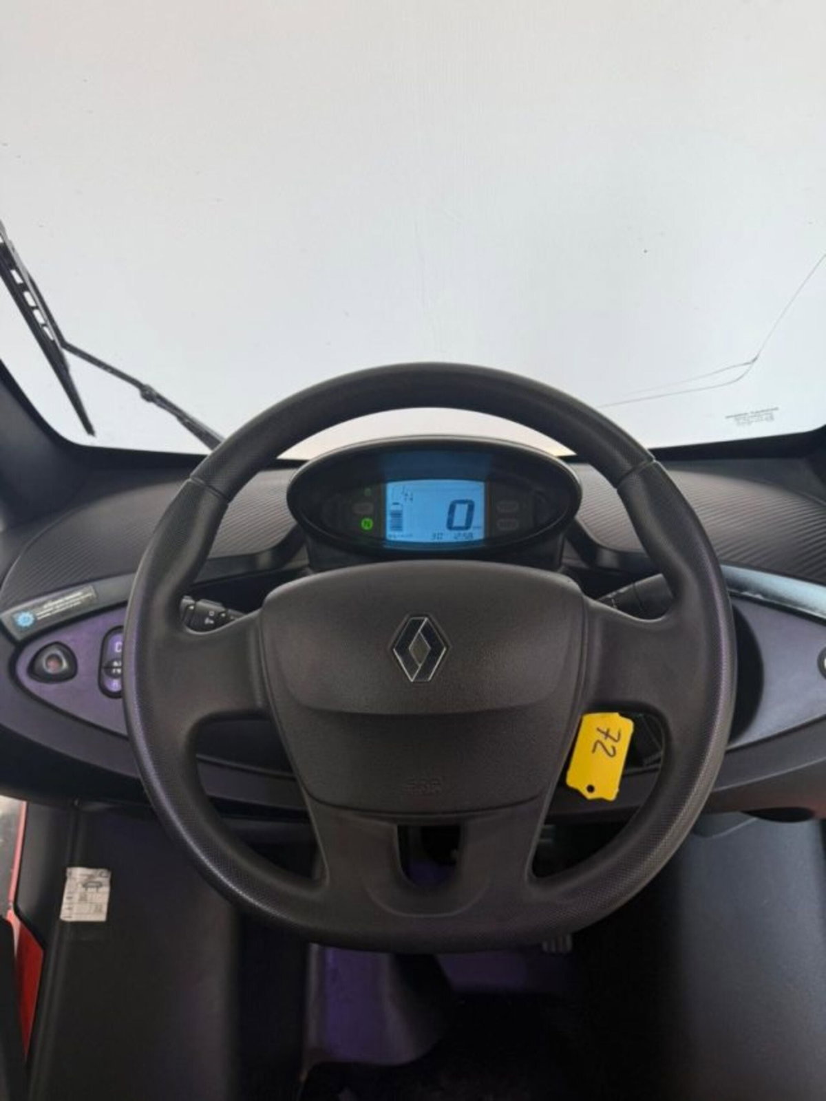 Renault Twizy 80 Life (9)