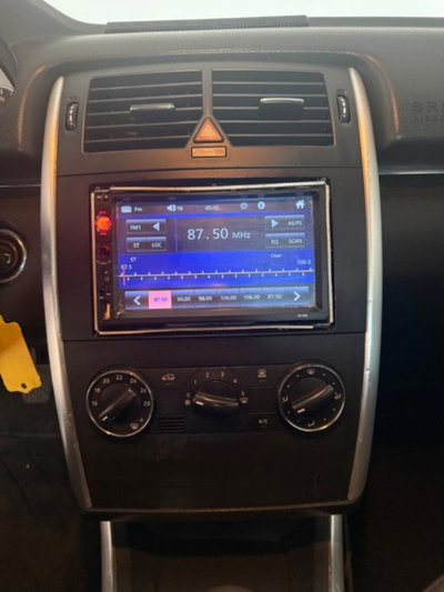 Mercedes-Benz Classe B 150 Sport (12)