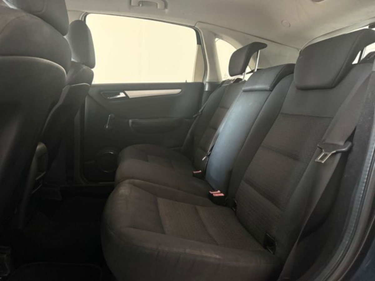 Mercedes-Benz Classe B 150 Sport (15)