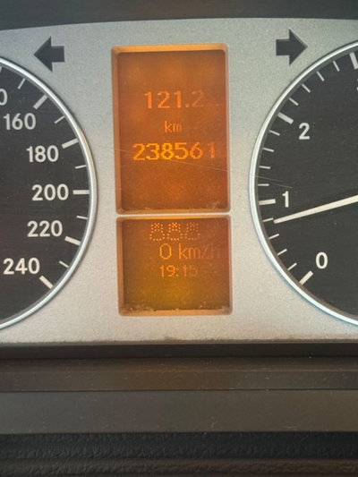 Mercedes-Benz Classe B 150 Sport (17)