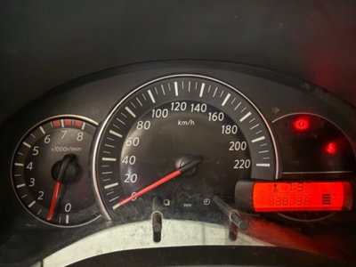 Nissan Micra 1.2 12V 5 porte Tekna (15)