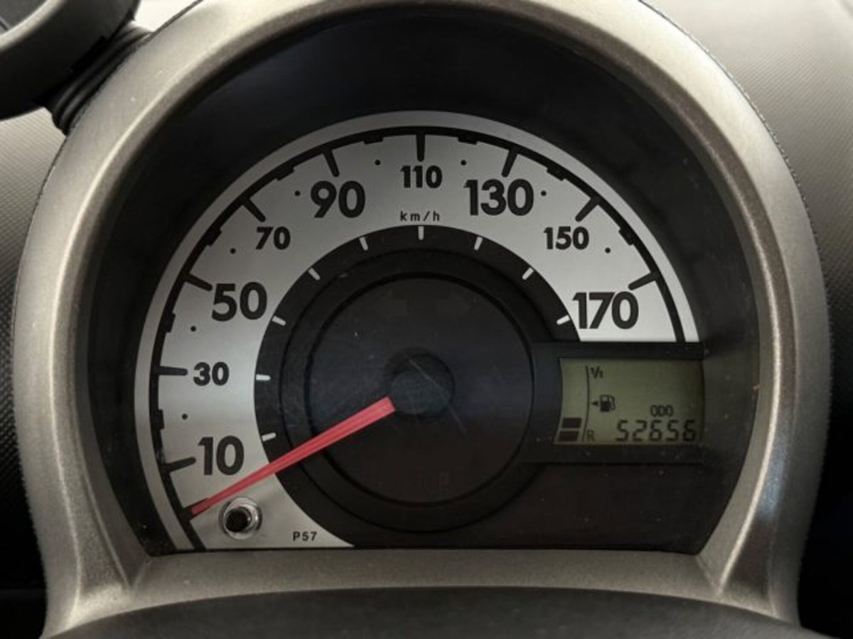 Toyota Aygo 1.0 12V VVT-i 5 porte (16)