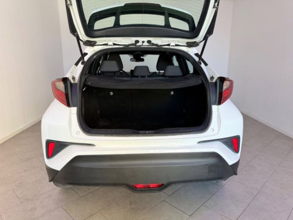 Toyota Toyota C-HR 1.8 Hybrid E-CVT GR Sport (10)