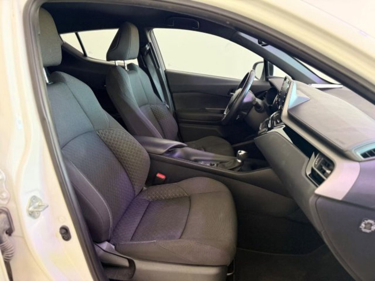 Toyota Toyota C-HR 1.8 Hybrid E-CVT GR Sport (14)
