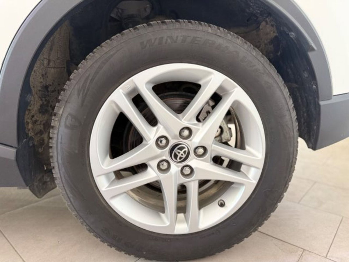 Toyota Toyota C-HR 1.8 Hybrid E-CVT GR Sport (18)