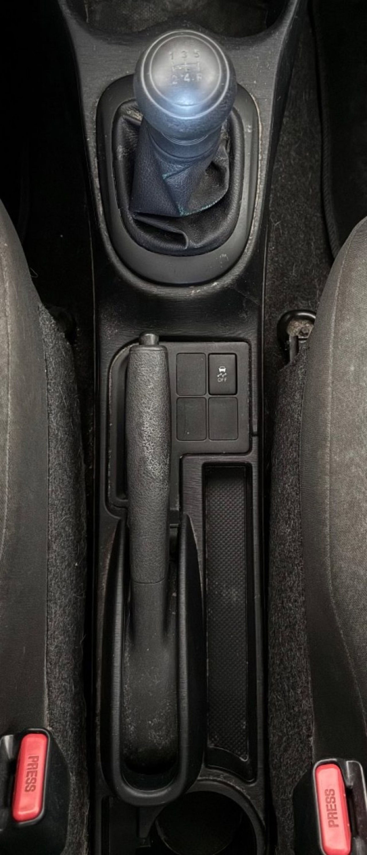 Toyota Yaris 1.0 5 porte Lounge (20)
