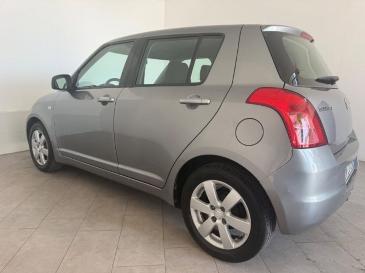 Suzuki Swift 1.3 5p. GL (5)